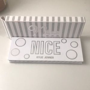 LIKE NEW WITH BOX Nice Palette Kylie Jenner